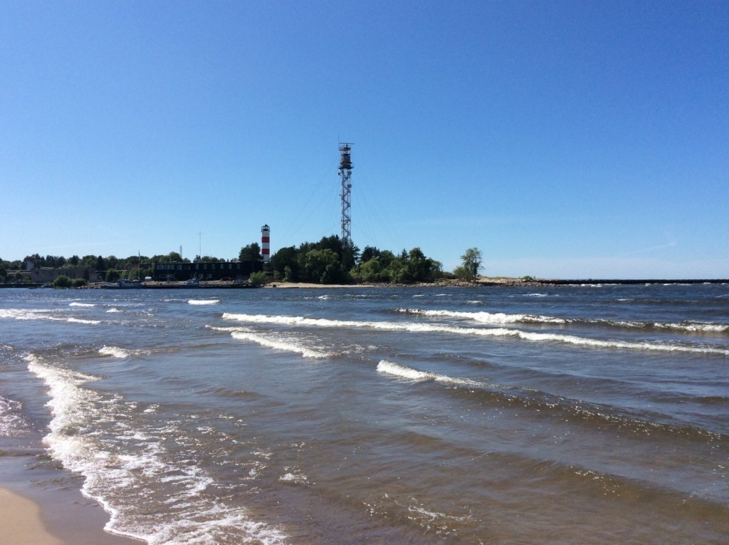 Устье Нарвы. Эстонская пограничная вышка и Нарвский маяк