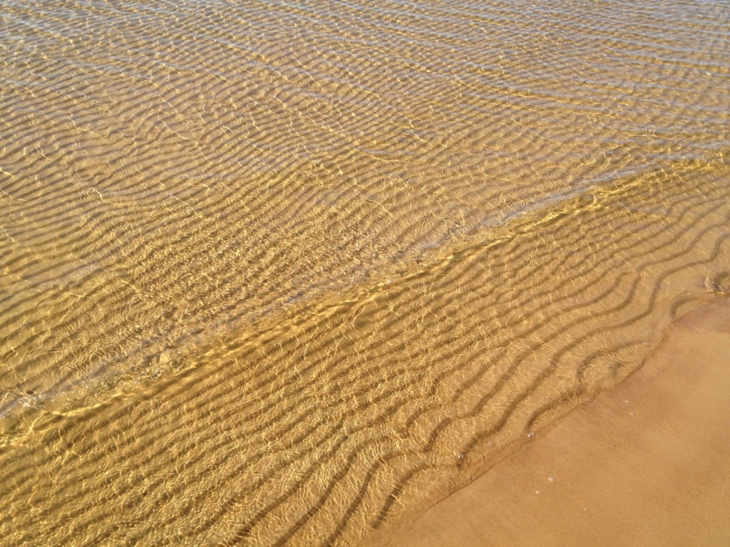 Вода залива на Липовском пляже отличается чистотой