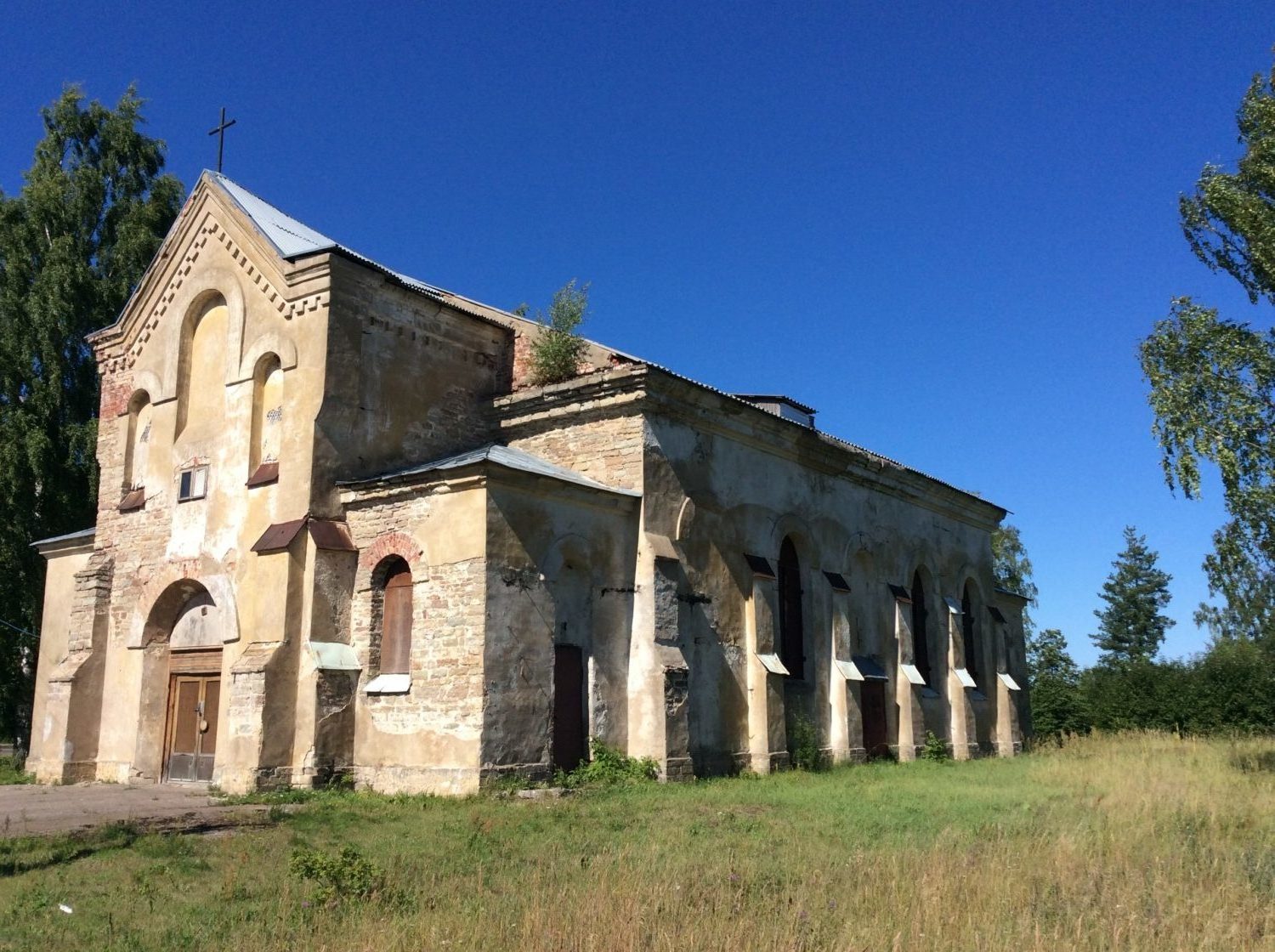 Кирха святого Андрея в деревне Большое Куземкино: долгий путь от храма к храму