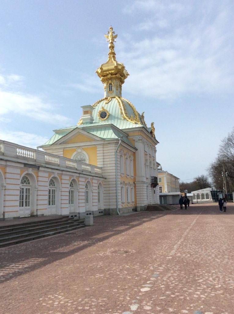 Большой Петергофский дворец. Корпус под Гербом